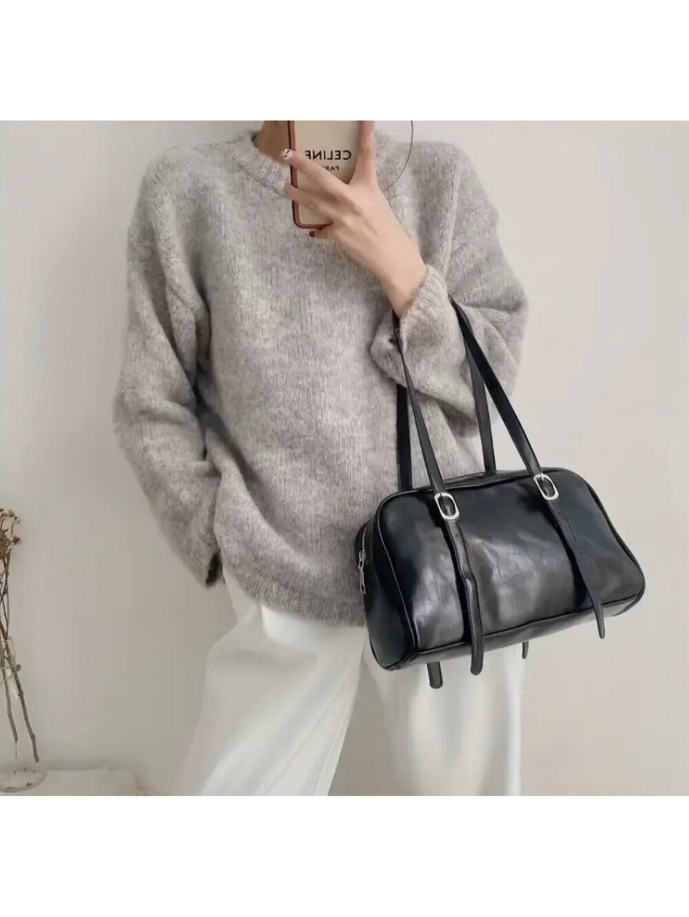 New - Retro Chic Faux Leather Shoulder Bag - Black
